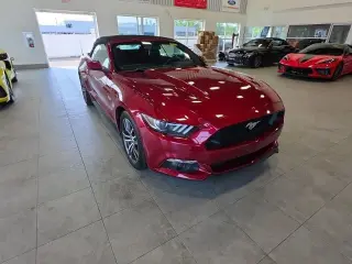 Ford Mustang 2017 GT Premium 2dr Convertible