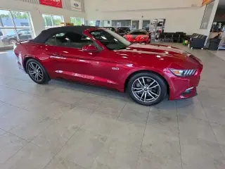 Ford Mustang 2017 GT Premium 2dr Convertible