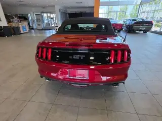 Ford Mustang 2017 GT Premium 2dr Convertible
