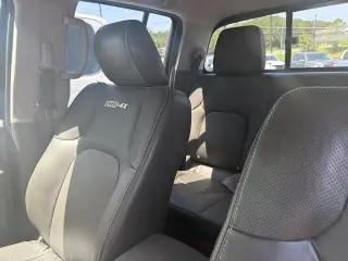Nissan Frontier 2019 4x4 PRO-4X 4p Camioneta Cabina Doble 5 ft. SB 6M