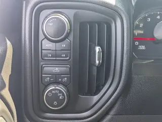 Chevrolet Silverado 1500 2021 4x4 Custom Trail Boss 4p Camión Cabina Doble 5.8 ft. CB
