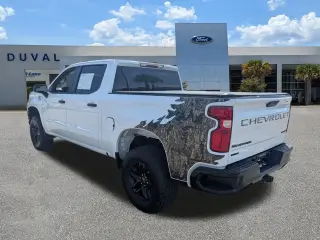 Chevrolet Silverado 1500 2021 4x4 Custom Trail Boss 4p Camión Cabina Doble 5.8 ft. CB