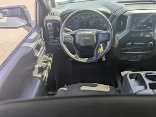 Chevrolet Silverado 1500 2021 4x4 Custom Trail Boss 4p Camión Cabina Doble 5.8 ft. CB