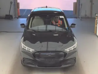 Ford Mustang Mach-E 2021 Premium 4p SUV