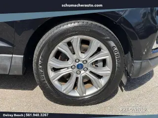 Ford Edge 2019 AWD Titanium 4dr Crossover