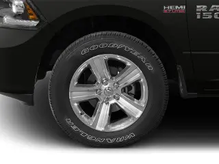 Ram 1500 2014 4x2 Laramie 4dr Crew Cab 5.5 ft. SB Pickup