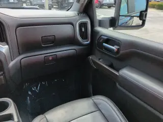 Chevrolet Silverado 3500HD 2020 4x4 LT 4p Camioneta de cabina completa LT SRW
