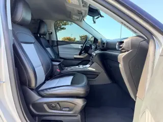 Ford Explorer 2023 XLT 4p SUV
