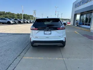 Ford Edge 2022 AWD SEL 4dr Crossover