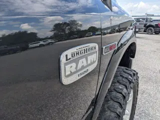 Ram 1500 2015 4x4 Laramie Limited 4dr Crew Cab 5.5 ft. SB Pickup (lanzamiento a mitad de año)