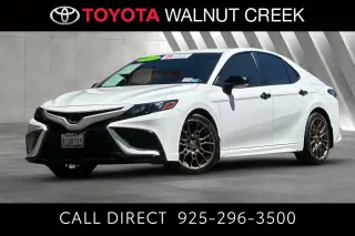 Toyota Camry Hybrid 2024 SE 4p Sedan