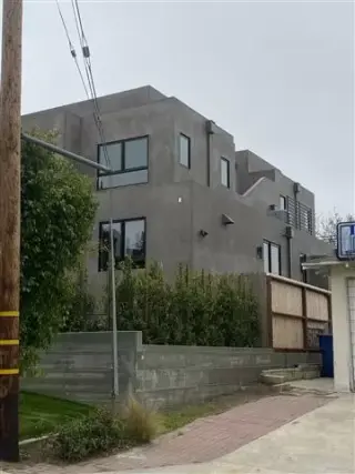Rojas stucco