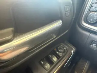 Chevrolet Silverado 1500 2020 4x4 RST 4p Cabillara Crew 6.6 ft. SB