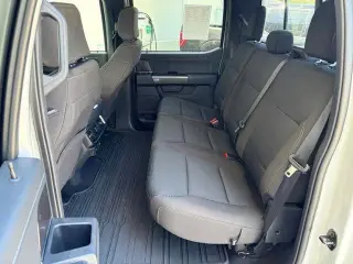 Ford F-150 2023 4x4 XLT 4p SuperCrew 5.5 ft. CB