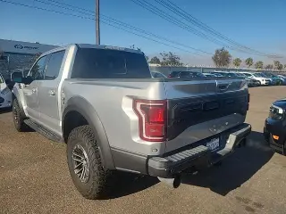 Ford F-150 2019 4x4 Raptor 4dr SuperCrew 5.5 ft. SB