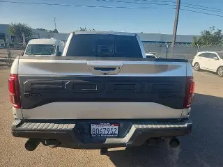 Ford F-150 2019 4x4 Raptor 4dr SuperCrew 5.5 ft. SB