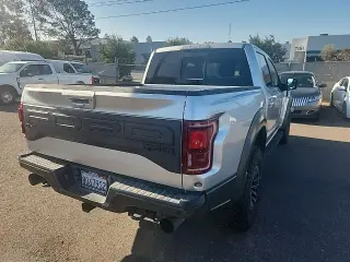 Ford F-150 2019 4x4 Raptor 4dr SuperCrew 5.5 ft. SB