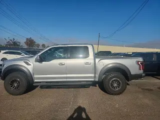 Ford F-150 2019 4x4 Raptor 4dr SuperCrew 5.5 ft. SB