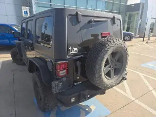 Jeep Wrangler Unlimited 2017 4x4 Sport S 4p SUV