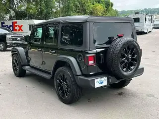 Jeep Wrangler Unlimited 2022 4x4 Sport 4p SUV