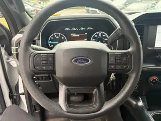 Ford F-150 2023 4x4 XL 4dr SuperCrew 5.5 ft. SB
