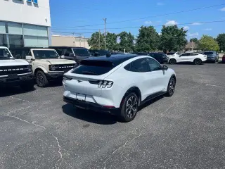 Ford Mustang Mach-E 2023 AWD Premium 4dr SUV