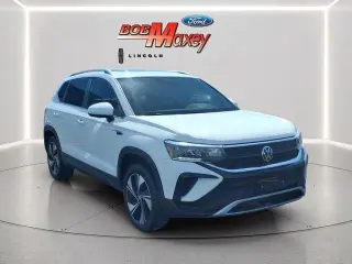 Volkswagen Taos 2024 AWD SE 4Motion 4p SUV