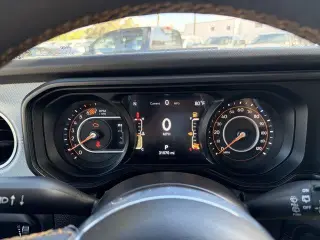 Jeep Wrangler 2024 4x4 Sahara 4p SUV