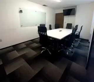 Sala de juntas con servicios