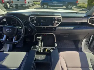 Toyota Tundra 2023 4x2 SR5 4p CrewMax Cab Pickup SB