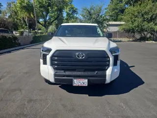 Toyota Tundra 2023 4x2 SR5 4p CrewMax Cab Pickup SB