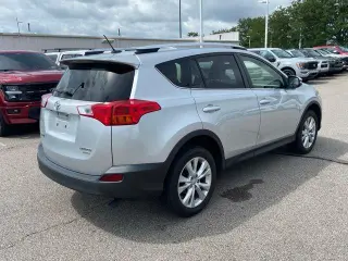 Toyota RAV4 2015 AWD Limited 4p SUV