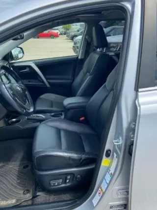 Toyota RAV4 2015 AWD Limited 4p SUV