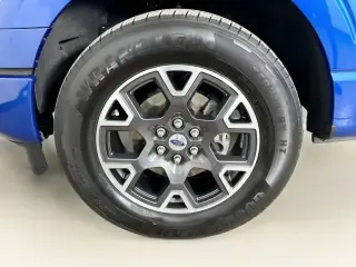 Ford F-150 2024 4x2 STX 4p SuperCrew 5.5 ft. SB