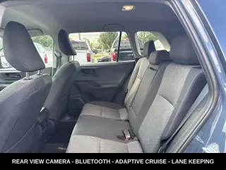 Toyota RAV4 2026 AWD LE 4p SUV