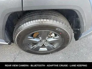 Toyota RAV4 2026 AWD LE 4p SUV