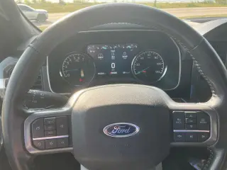 Ford F-150 2022 4x4 XLT 4p SuperCrew 5.5 ft. CA