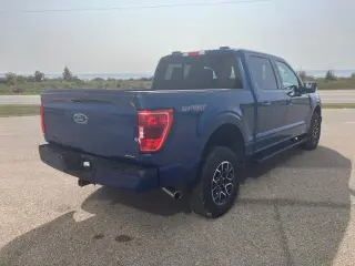 Ford F-150 2022 4x4 XLT 4p SuperCrew 5.5 ft. CA