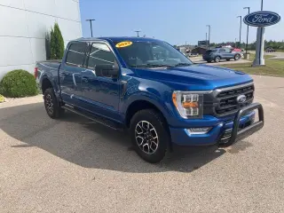 Ford F-150 2022 4x4 XLT 4p SuperCrew 5.5 ft. CA