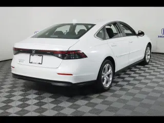 Honda Accord 2023 LX 4p Sedan