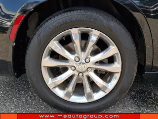 Chrysler 300 2019 AWD Touring 4p Sedan