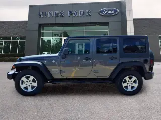 Jeep Wrangler Unlimited 2016 4x4 Sport 4p SUV