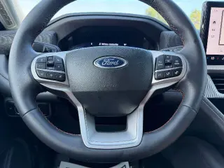Ford Explorer 2025 AWD Active 4p SUV