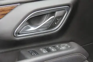 Chevrolet Suburban 2023 4x4 Premier 4p SUV