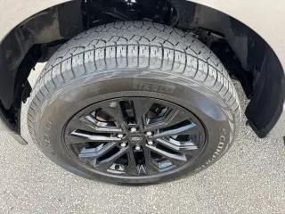 Ford F-150 2025 4x4 XLT 4p SuperCrew 5.5 ft. SB