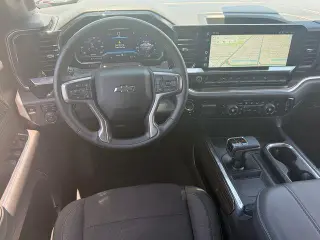 Chevrolet Silverado 1500 2025 4x4 RST 4p. Cabina Doble 5.8 pies. SB