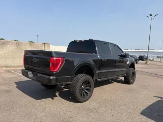 Ford F-150 2023 4x4 XLT 4p SuperCrew 5.5 ft. CA