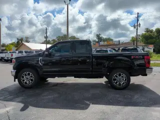 Ford F-250 Super Duty 2021 4x4 XL 4p SuperCab 6.8 ft. SB Camioneta