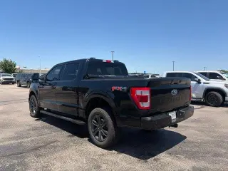 Ford F-150 2023 4x4 Lariat 4dr SuperCrew 6.5 ft. SB