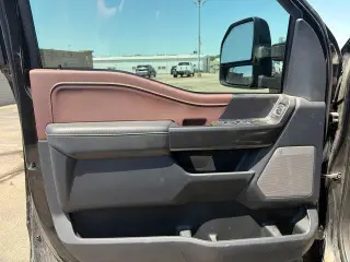 Ford F-150 2023 4x4 Lariat 4dr SuperCrew 6.5 ft. SB
